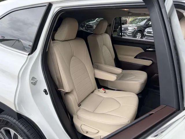 2021 Toyota Highlander Hybrid XLE