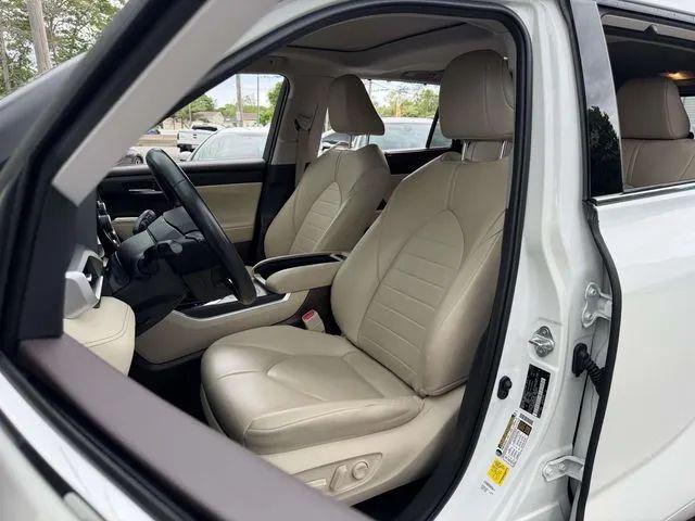 2021 Toyota Highlander Hybrid XLE