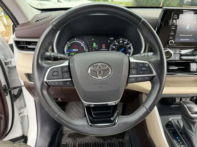 2021 Toyota Highlander Hybrid XLE