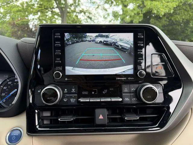 2021 Toyota Highlander Hybrid XLE