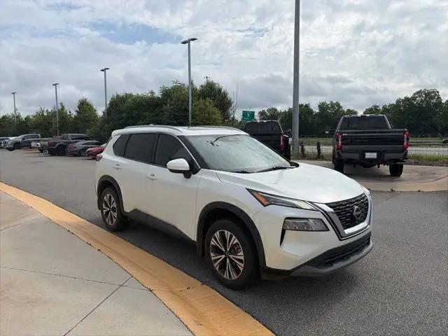 2023 Nissan Rogue SV FWD