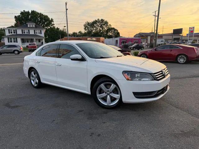 2014 Volkswagen Passat 1.8T SE