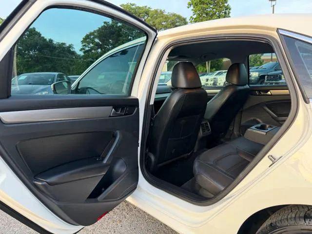 2014 Volkswagen Passat 1.8T SE