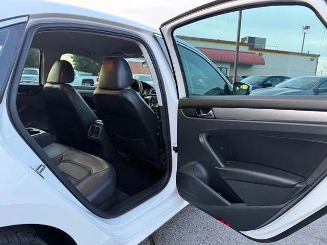2014 Volkswagen Passat 1.8T SE