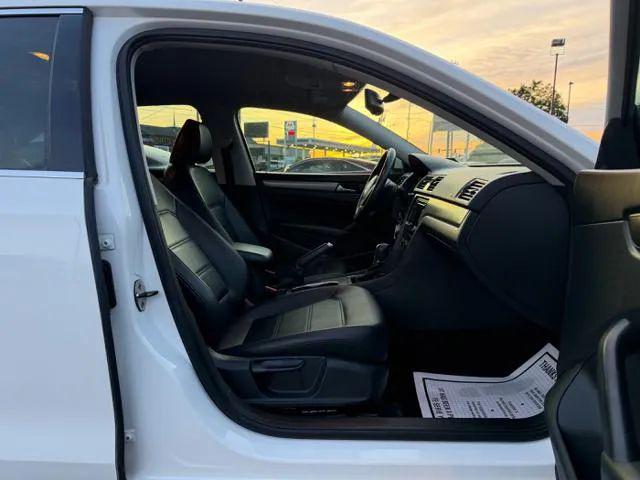 2014 Volkswagen Passat 1.8T SE
