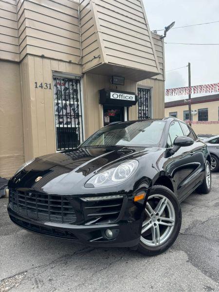 2018 Porsche Macan Base