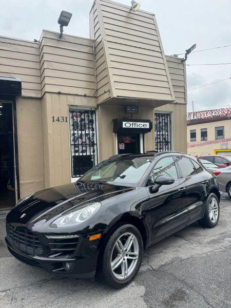 2018 Porsche Macan Base