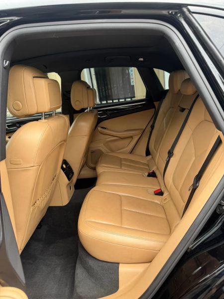 2018 Porsche Macan Base