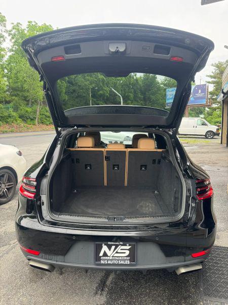 2018 Porsche Macan Base