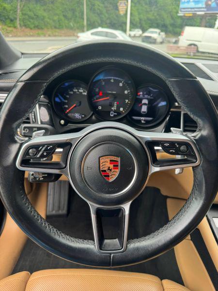 2018 Porsche Macan Base