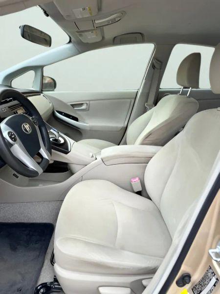 2010 Toyota Prius II