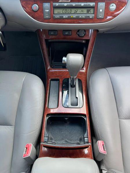 2005 Toyota Camry XLE V6