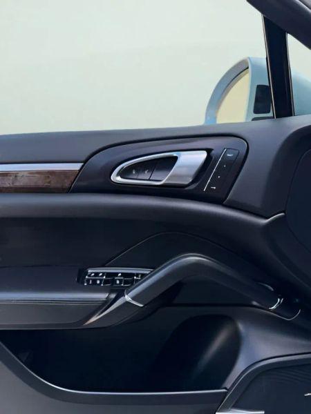 2016 Porsche Cayenne S