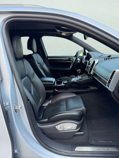 2016 Porsche Cayenne S