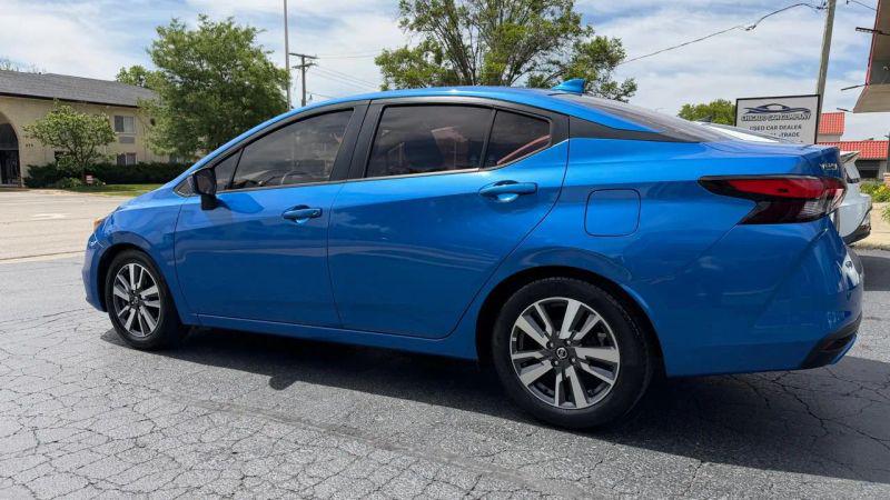2020 Nissan Versa SV Xtronic CVT
