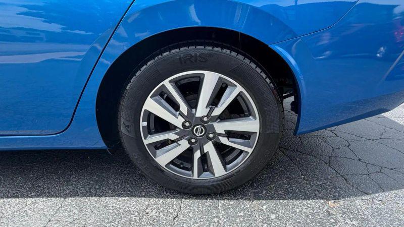 2020 Nissan Versa SV Xtronic CVT