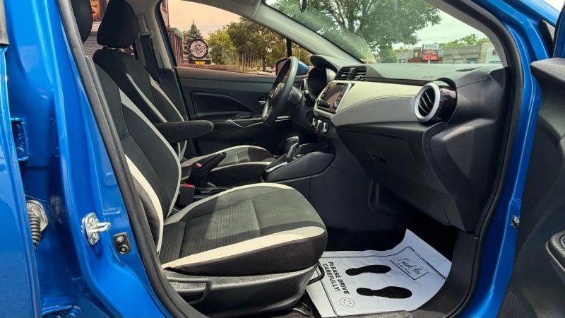 2020 Nissan Versa SV Xtronic CVT