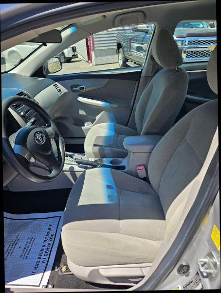 2011 Toyota Corolla LE