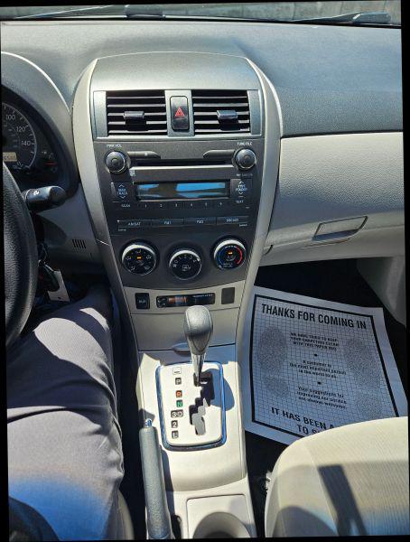 2011 Toyota Corolla LE