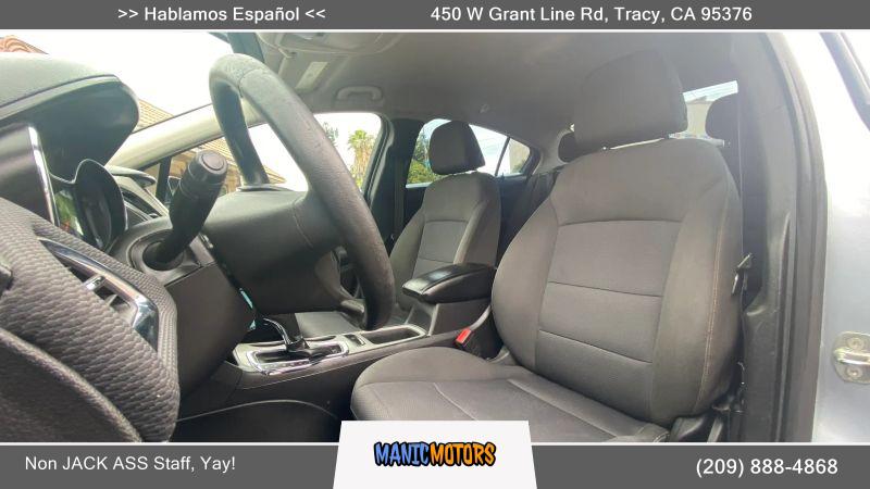 2018 Chevrolet Cruze LS Auto