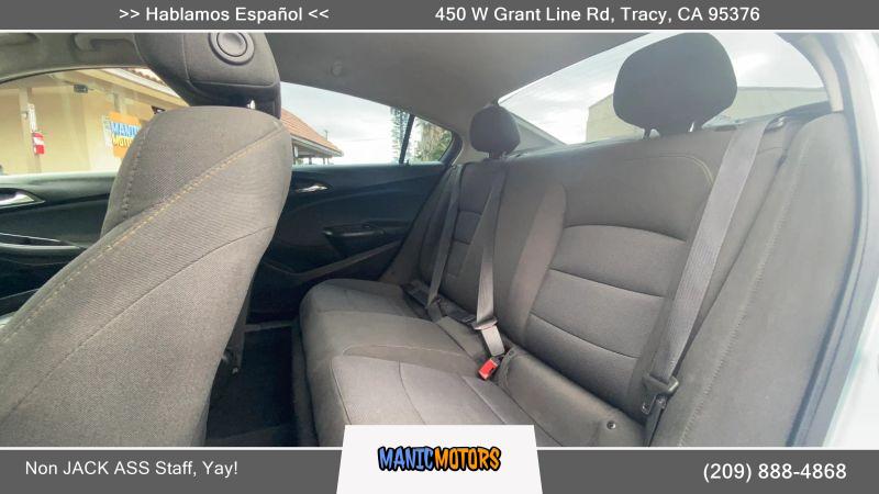 2018 Chevrolet Cruze LS Auto