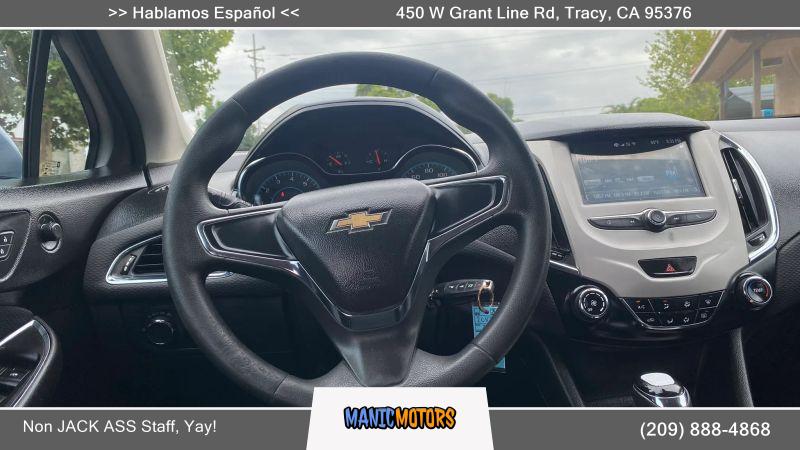 2018 Chevrolet Cruze LS Auto