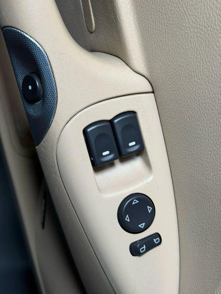 2005 Chevrolet Corvette Base