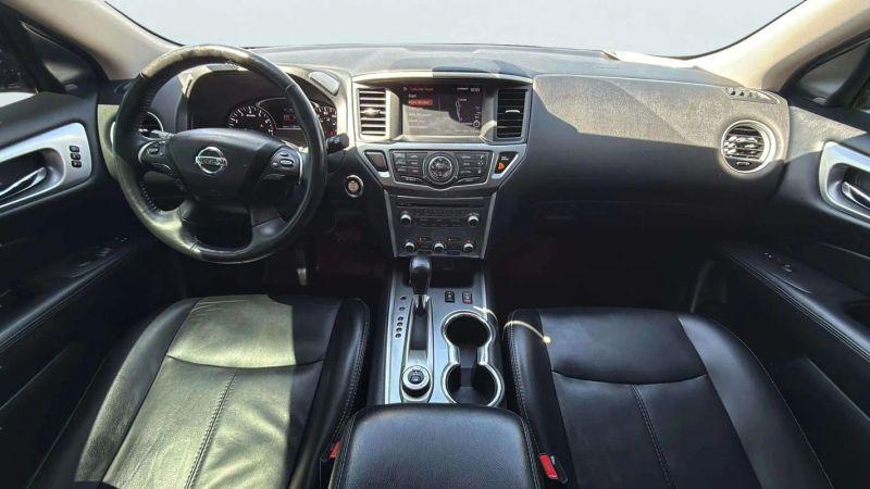 2019 Nissan Pathfinder SL