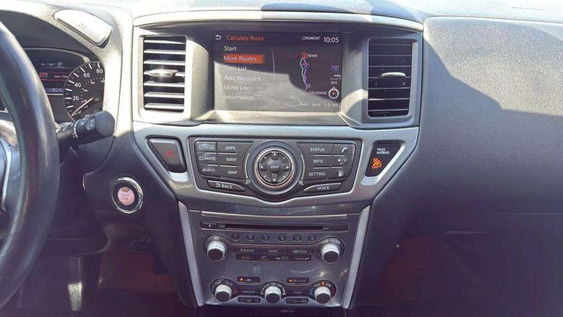 2019 Nissan Pathfinder SL