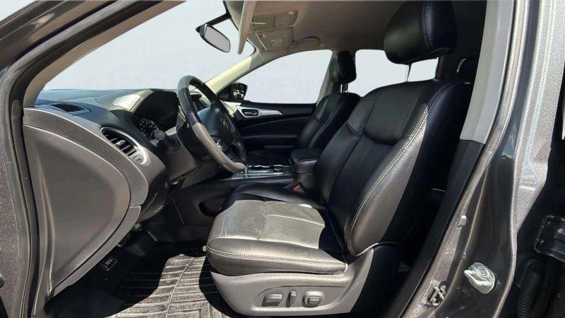 2019 Nissan Pathfinder SL