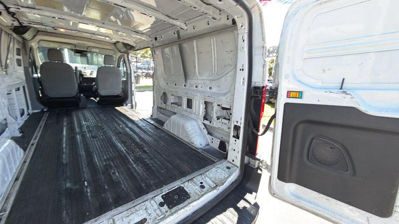 2016 Ford Transit w/60/40 Side Door