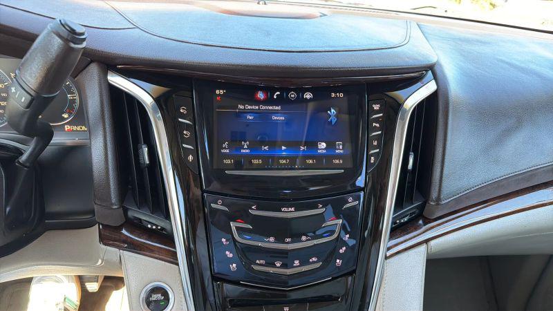 2015 Cadillac Escalade ESV Luxury