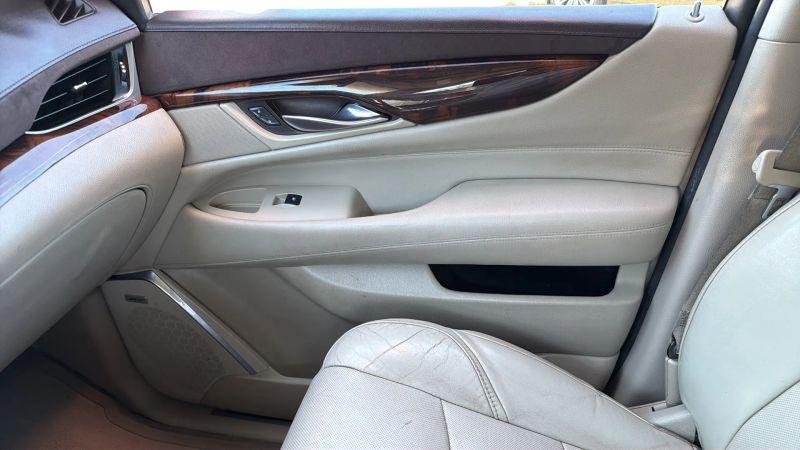 2015 Cadillac Escalade ESV Luxury