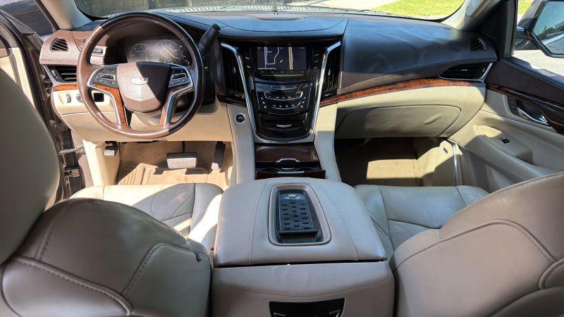 2015 Cadillac Escalade ESV Luxury
