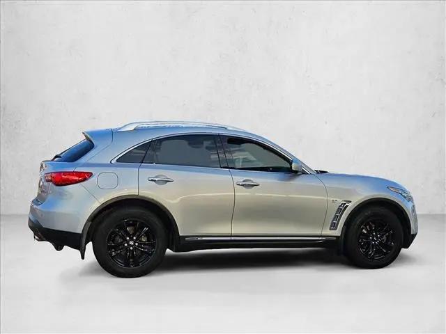 2016 INFINITI QX70 Standard