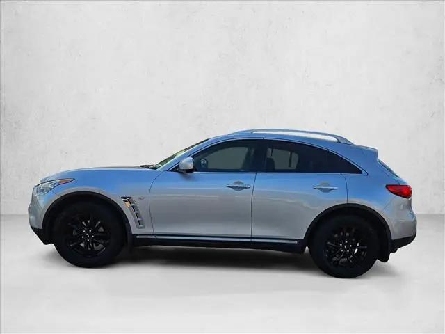 2016 INFINITI QX70 Standard