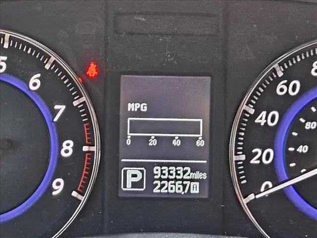 2016 INFINITI QX70 Standard