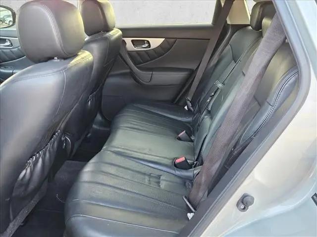 2016 INFINITI QX70 Standard