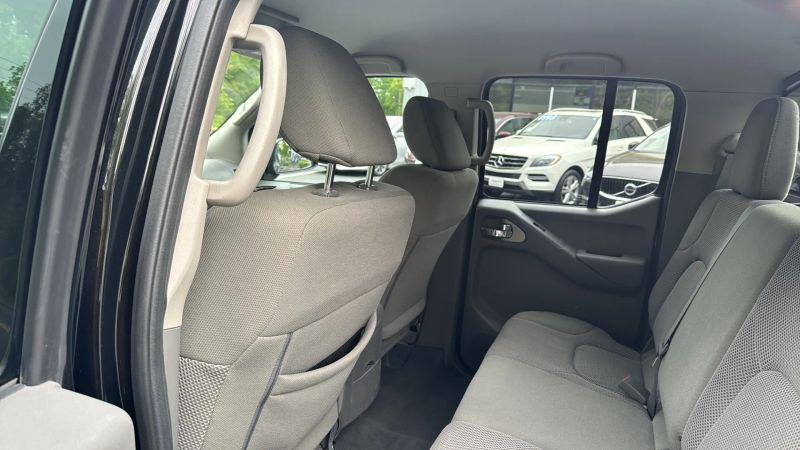 2019 Nissan Frontier SV