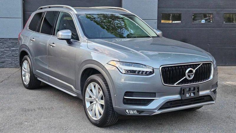 2018 Volvo XC90 T5 Momentum