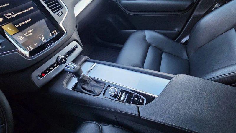 2018 Volvo XC90 T5 Momentum