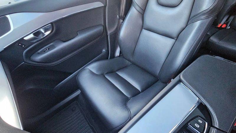 2018 Volvo XC90 T5 Momentum