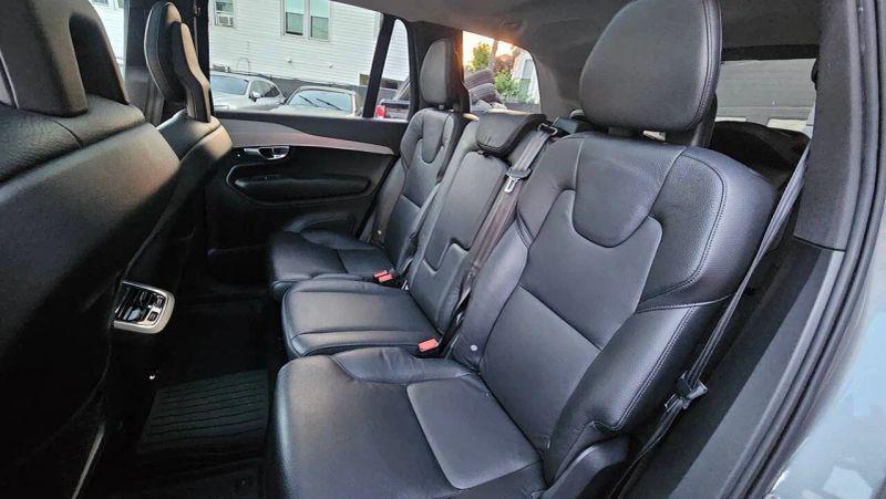 2018 Volvo XC90 T5 Momentum