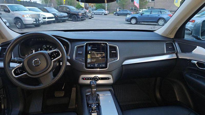 2018 Volvo XC90 T5 Momentum