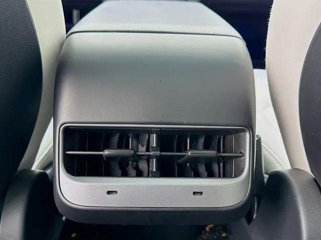 2021 Tesla Model Y Standard Range Rear-Wheel Drive