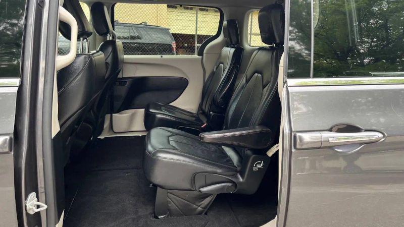 2018 Chrysler Pacifica Touring L
