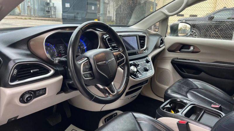 2018 Chrysler Pacifica Touring L