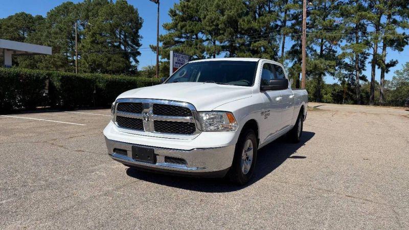 2019 Ram 1500 Classic SLT Crew Cab 4x2 6'4" Box