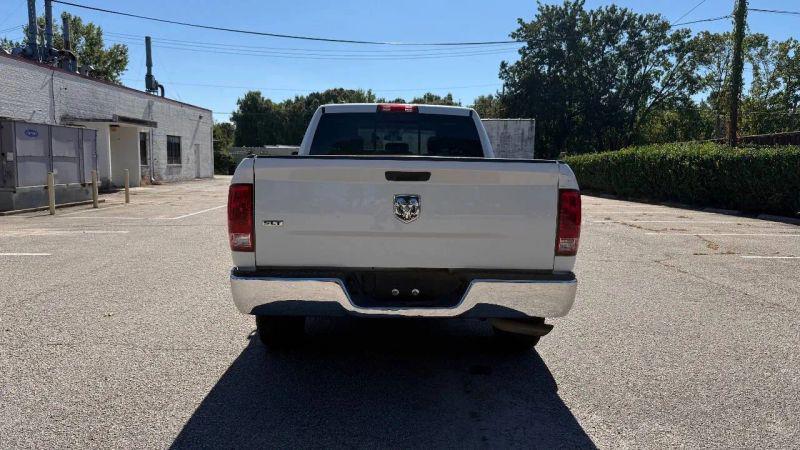 2019 Ram 1500 Classic SLT Crew Cab 4x2 6'4" Box