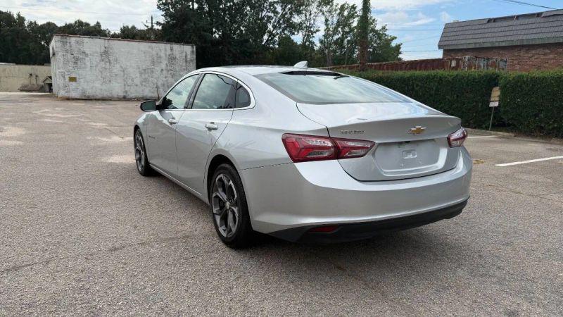 2022 Chevrolet Malibu FWD LT